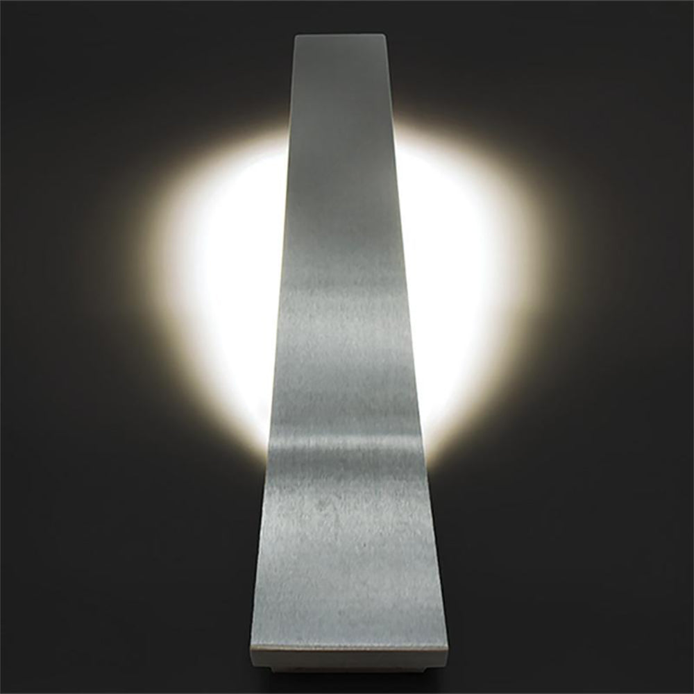 Blade LED Wall Light