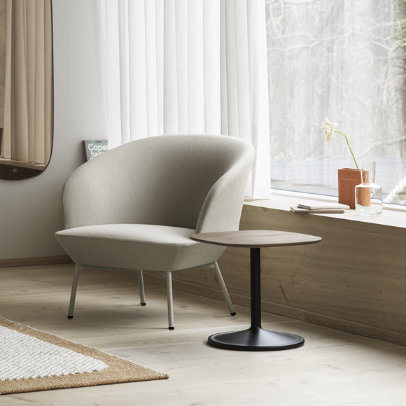 Oslo Lounge Chair with Tube Base
