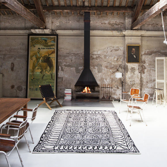 Black On White Estambul Rug