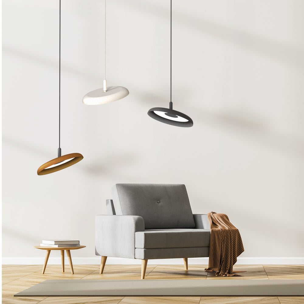 Nivel Pendant Light