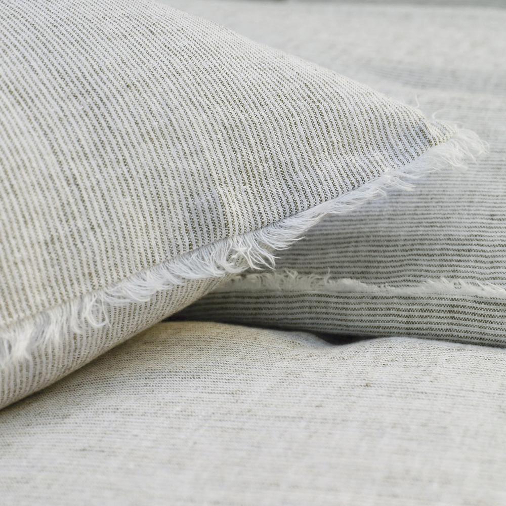 Logan Big Pillow With Insert
