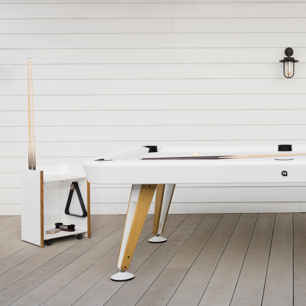 Diagonal Outdoor Floor Cue Rack