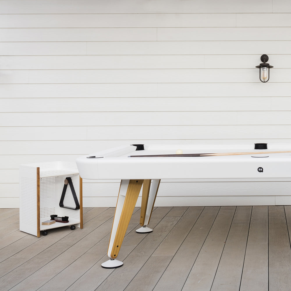 Diagonal Outdoor Floor Cue Rack