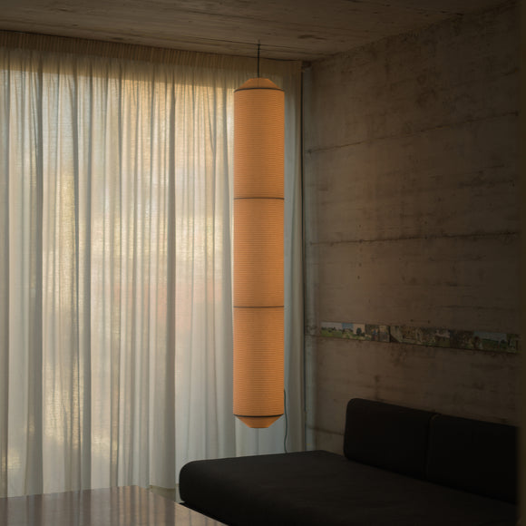 Tekio Vertical Pendant Light