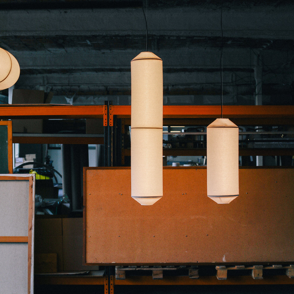 Tekio Vertical Pendant Light
