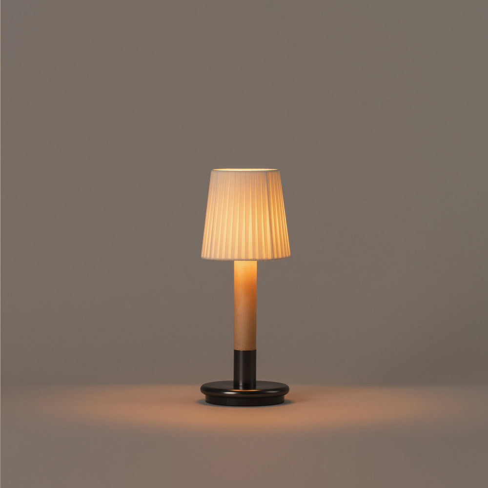 Basica Minima Portable Table Lamp