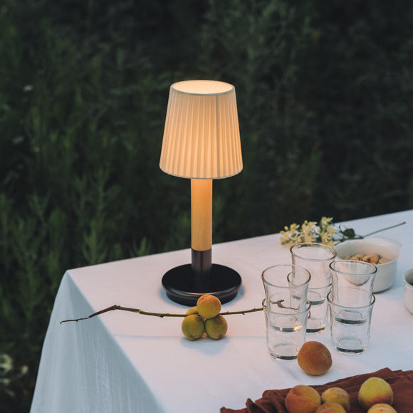 Basica Minima Portable Table Lamp