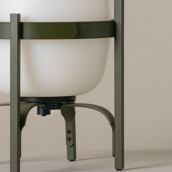 Cestita Rechargeable Outdoor Table Lamp