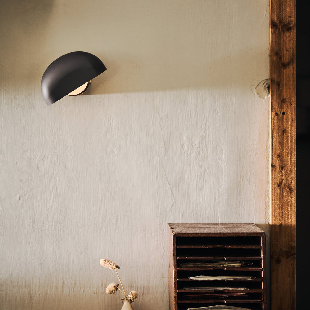 Hoodie Table / Wall Lamp