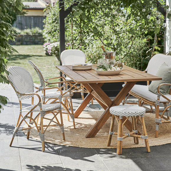 Colonial Outdoor Dining Table