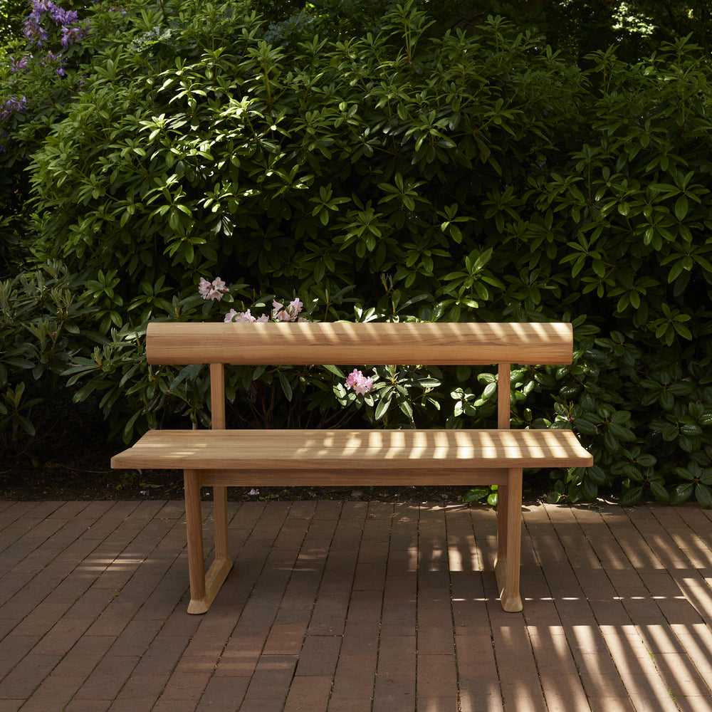 Banco Outdoor Bench