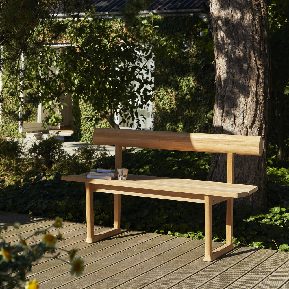 Banco Outdoor Bench