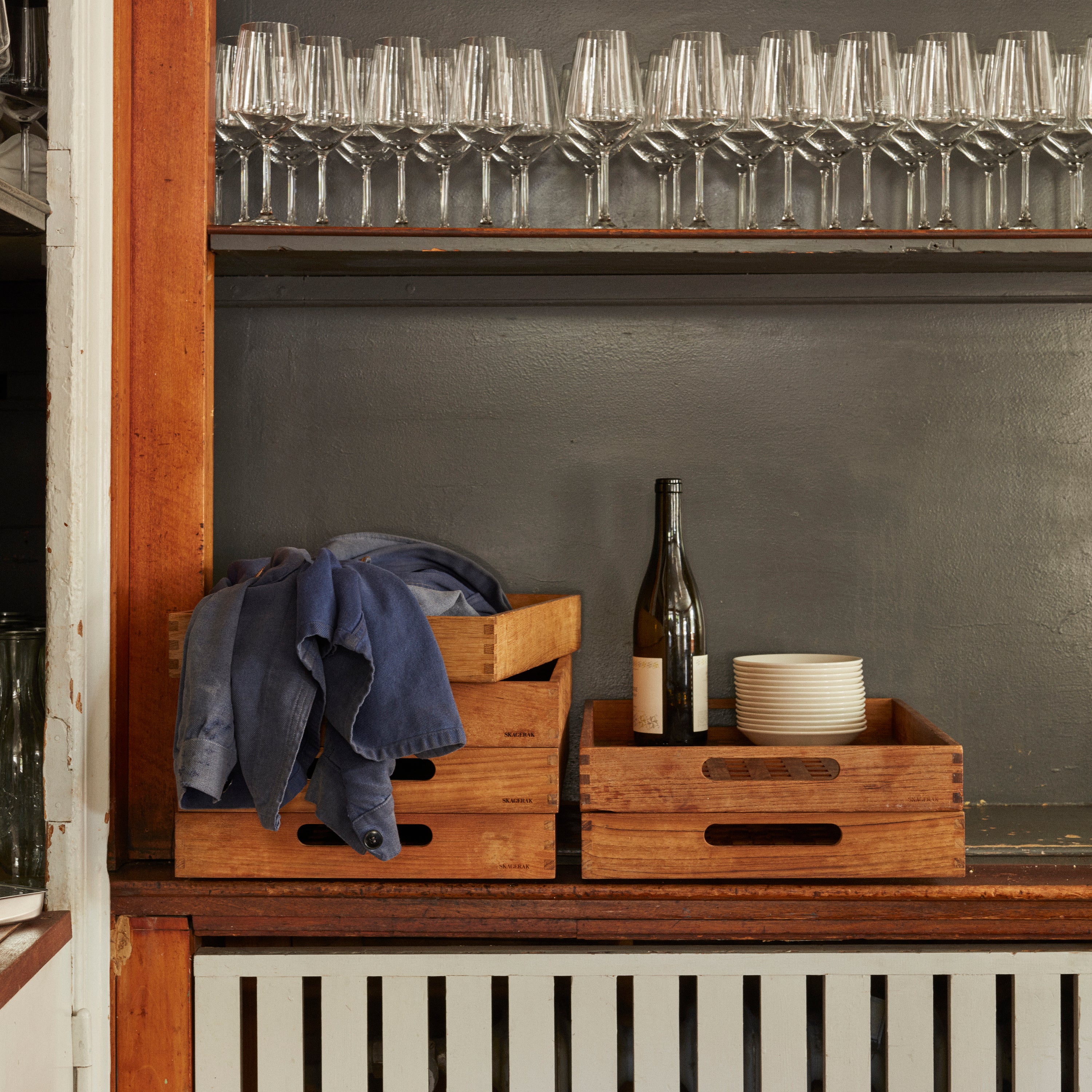 Fritz Hansen Fionia Tray - 2Modern