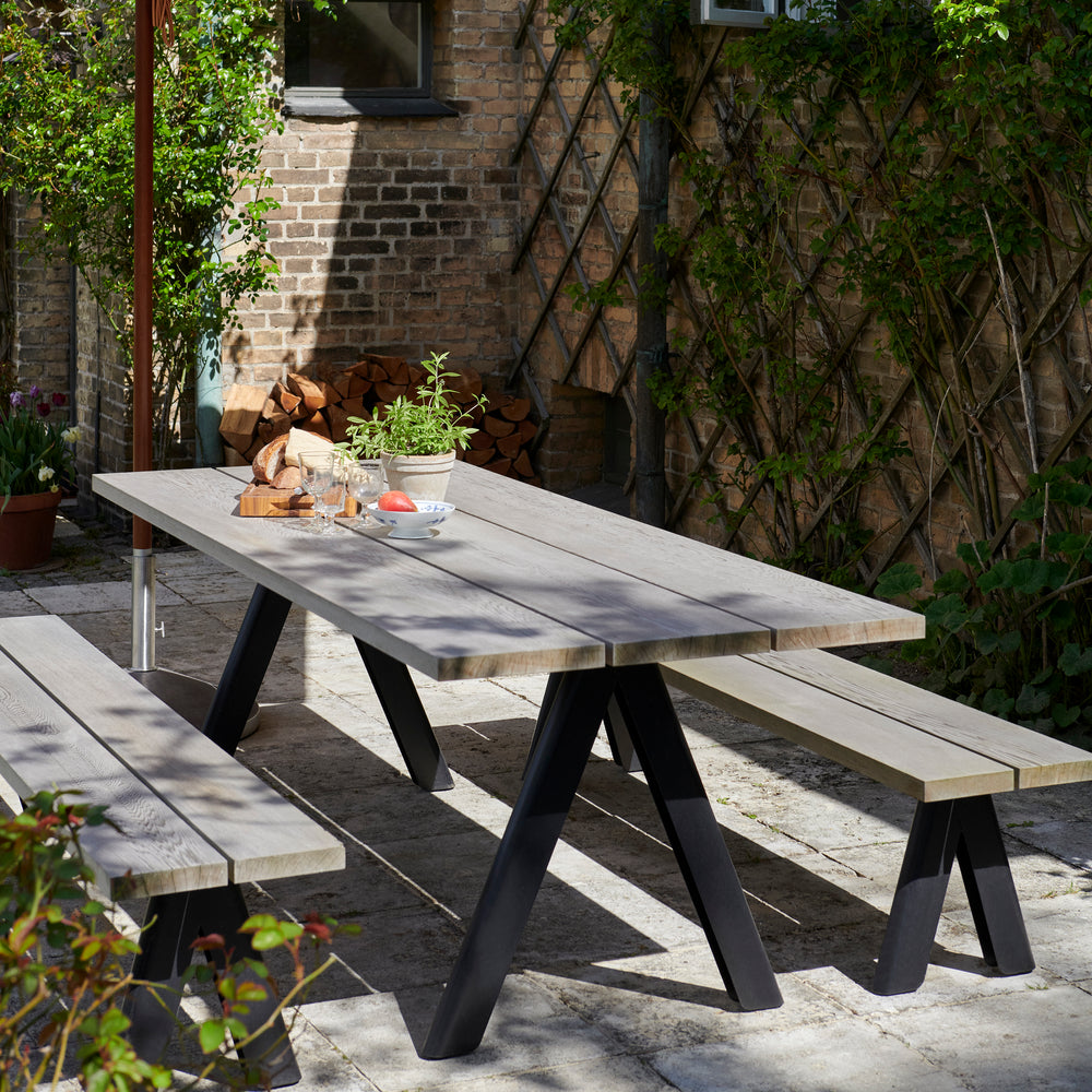 Overlap Rectangle Outdoor Dining Table