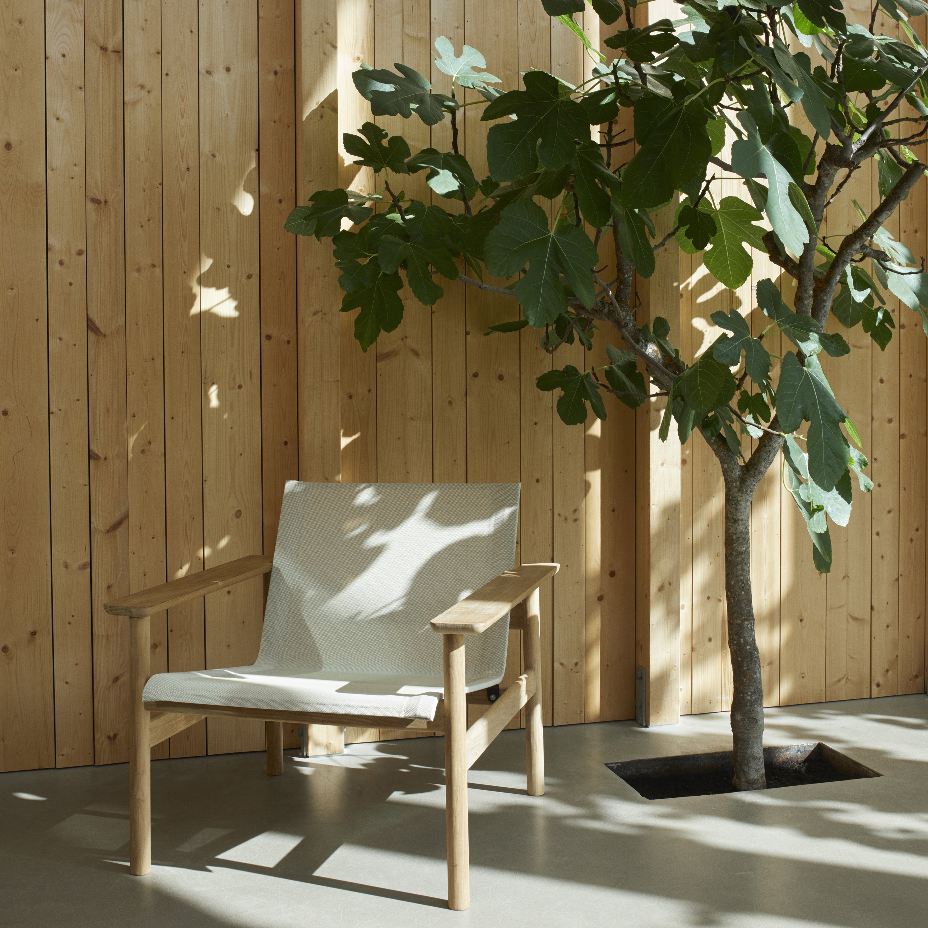 Fritz Hansen Pelagus Lounge Chair - Thumbnail 2