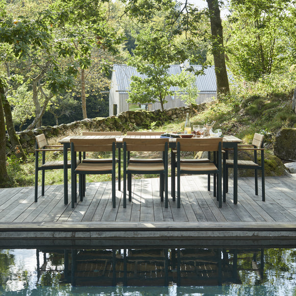 Pelago Outdoor Dining Table