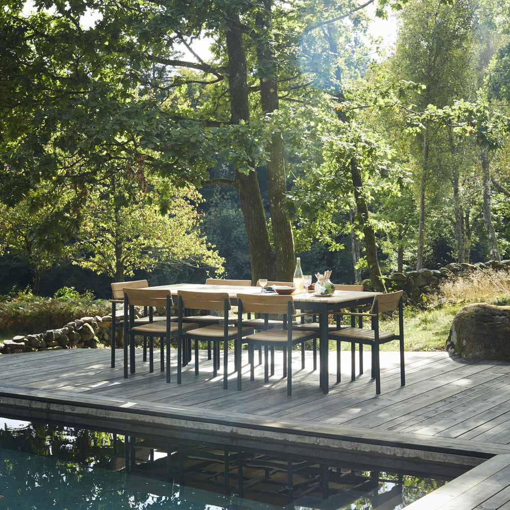 Pelagus Outdoor Dining Table