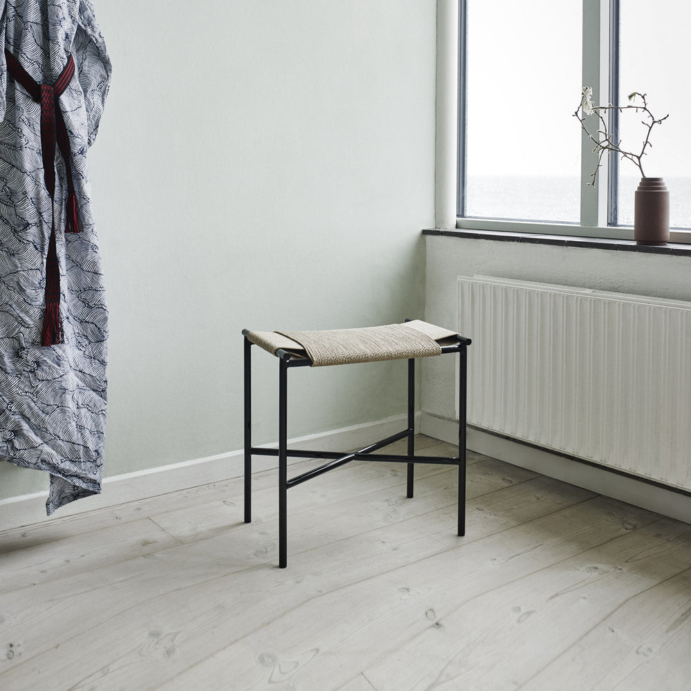 Fritz Hansen Vent Stool - 2Modern