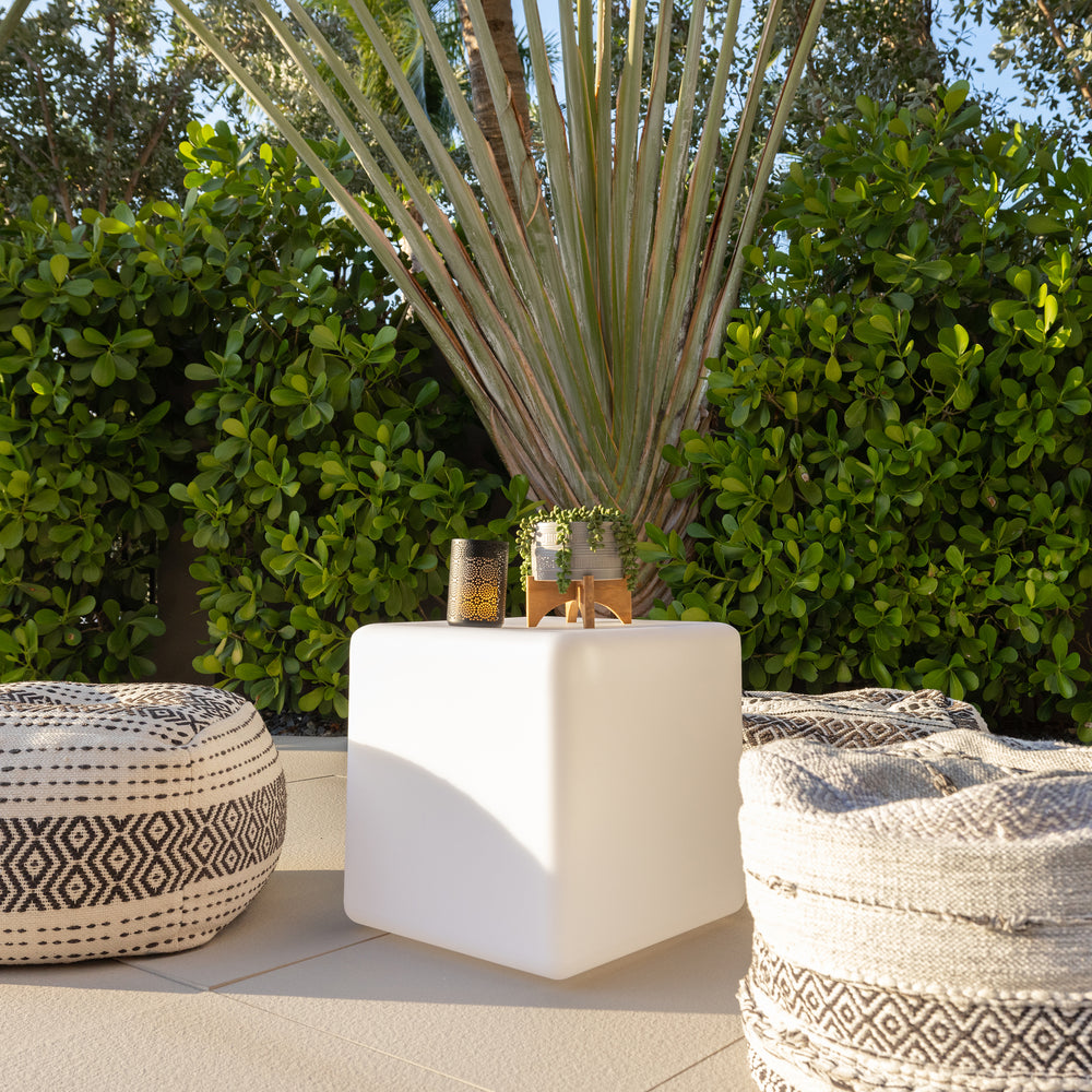 Cube Outdoor Bluetooth LED Floor Lamp