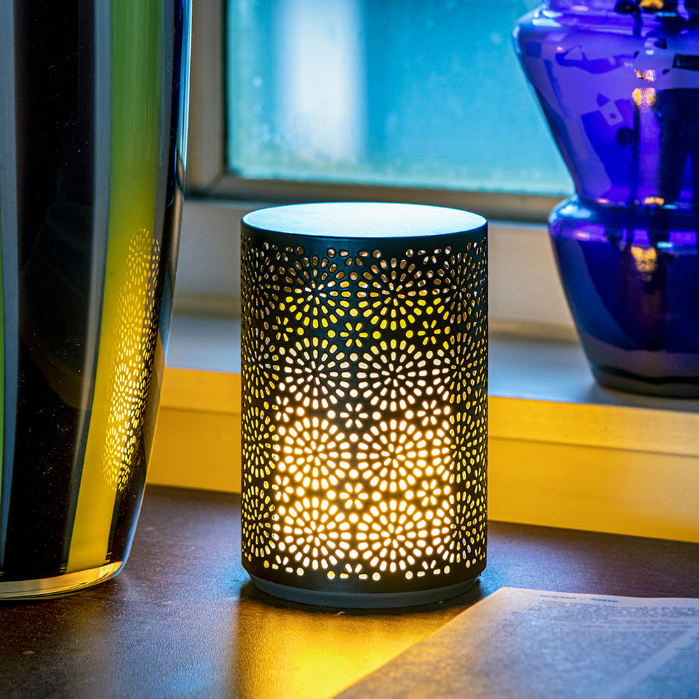 Dancing Flame LED Outdoor Table Lamp