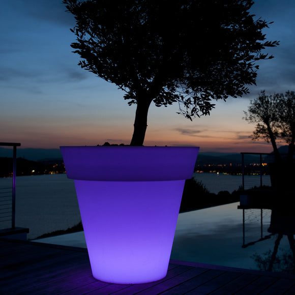 Gota Illuminated Bluetooth LED Outdoor Pot Plant