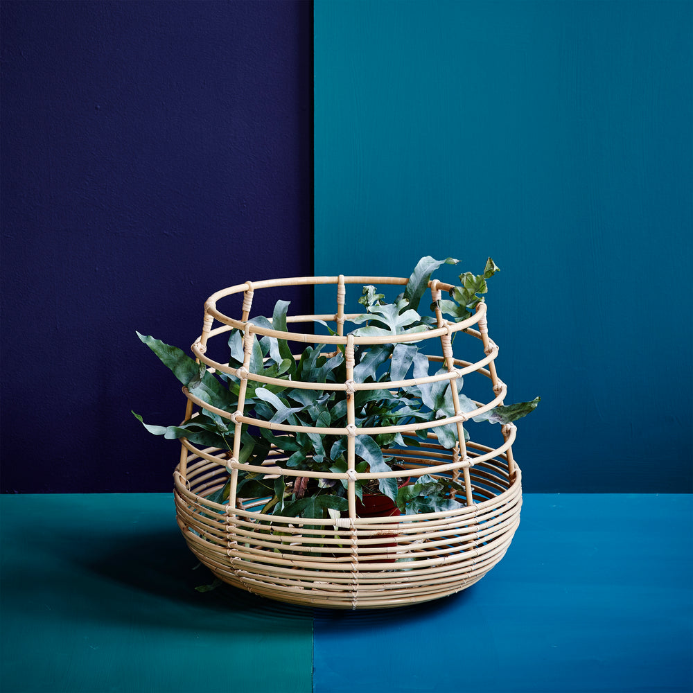 Sweep Indoor Basket