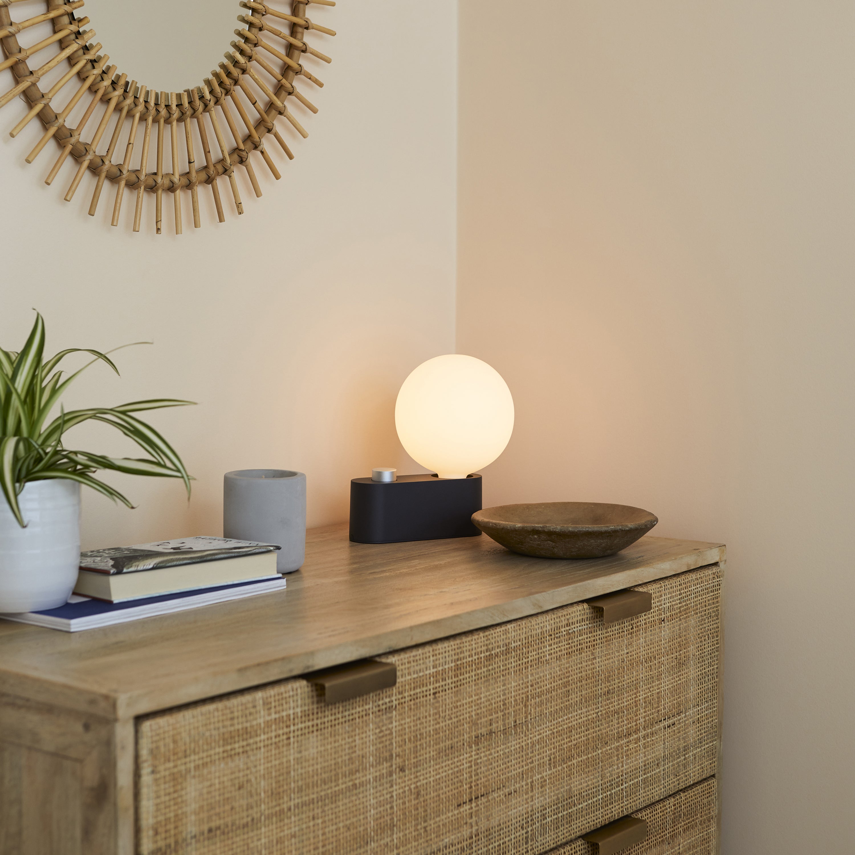 Tala Alumina Table + Wall Lamp - Thumbnail 5