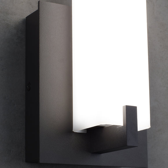 Cosmo Outdoor Wall Light