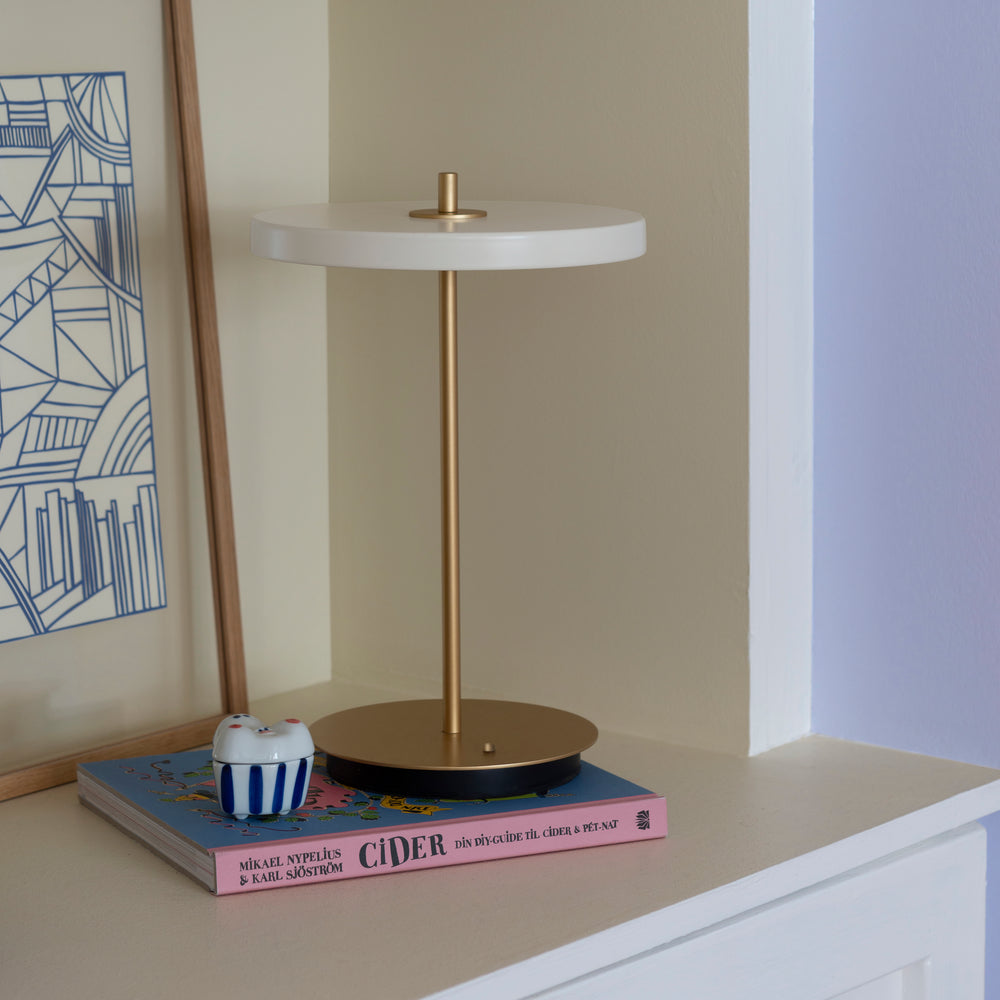 Asteria Move Portable Table Lamp