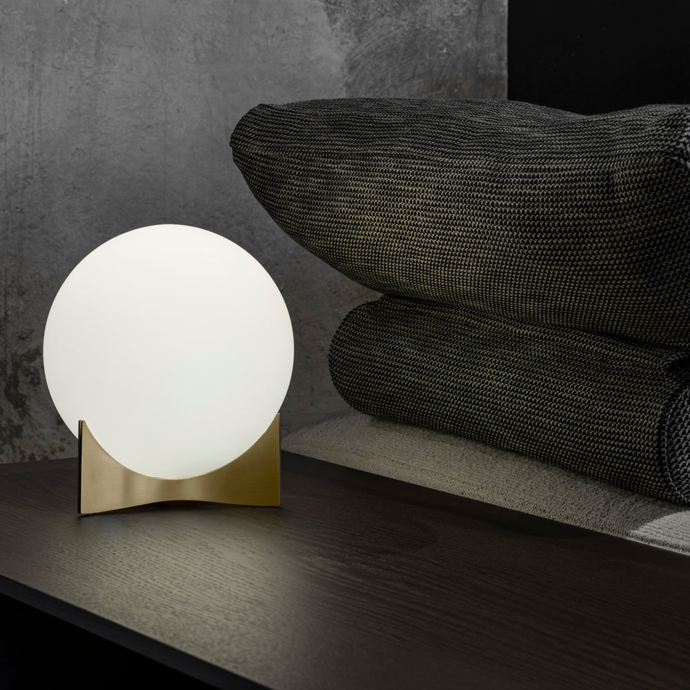 Oscar Table Lamp