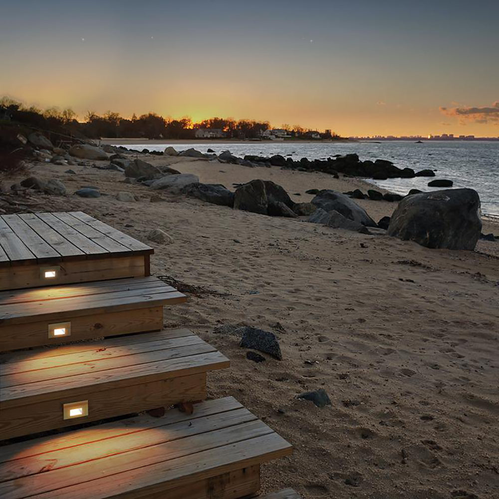 Low Voltage 4011 Outdoor Horizontal Step and Wall Light