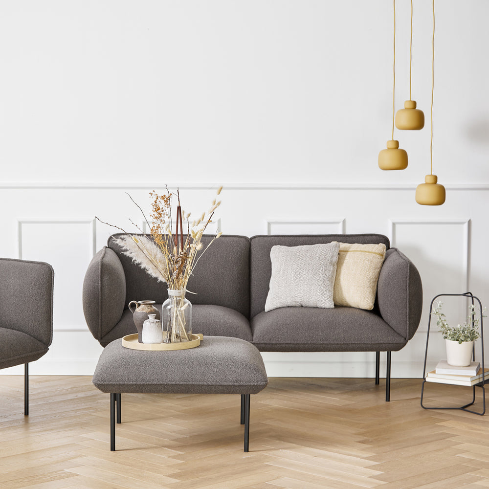 Nakki Sofa